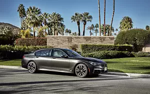   BMW M760i xDrive US-spec - 2017