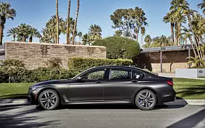   BMW M760i xDrive US-spec - 2017