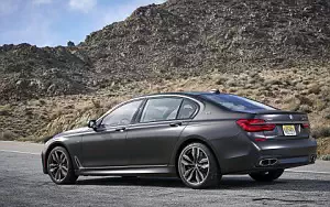   BMW M760i xDrive US-spec - 2017