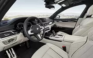   BMW M760i xDrive US-spec - 2017