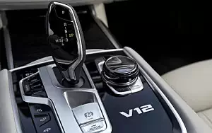   BMW M760i xDrive US-spec - 2017