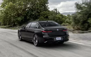   BMW 760i xDrive M Sport US-spec - 2022
