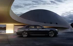   BMW 760i xDrive M Sport US-spec - 2022