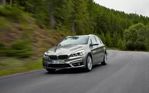   BMW 225i Active Tourer - 2014