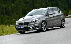   BMW 225i Active Tourer - 2014