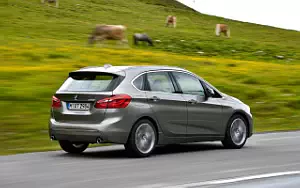   BMW 225i Active Tourer - 2014