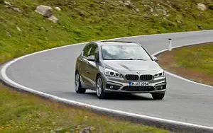   BMW 225i Active Tourer - 2014
