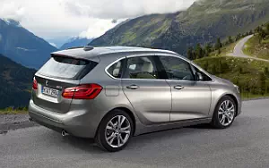   BMW 225i Active Tourer - 2014