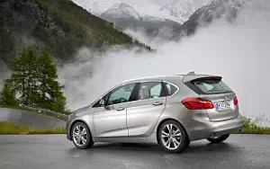   BMW 225i Active Tourer - 2014