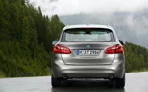   BMW 225i Active Tourer - 2014