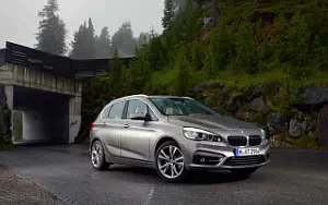   BMW 225i Active Tourer - 2014