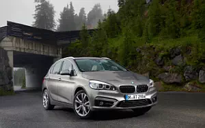   BMW 225i Active Tourer - 2014