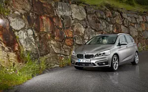   BMW 225i Active Tourer - 2014
