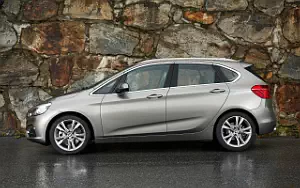   BMW 225i Active Tourer - 2014