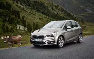   BMW 225i Active Tourer - 2014