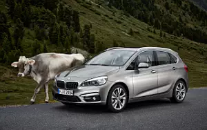   BMW 225i Active Tourer - 2014