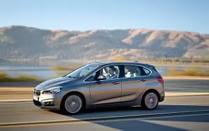   BMW 2 Series Active Tourer - 2014