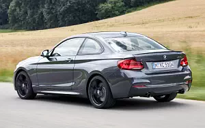   BMW M240i xDrive Coupe - 2017