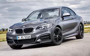   BMW M240i xDrive Coupe - 2017