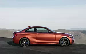   BMW M240i xDrive Coupe - 2017
