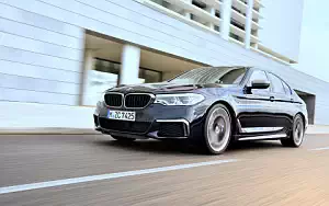   BMW M550i xDrive Sedan - 2017