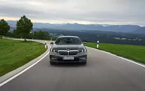   BMW 530e (Sophisto Grey Metallic) - 2023