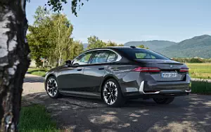   BMW 530e (Sophisto Grey Metallic) - 2023