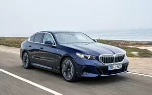   BMW i5 eDrive40 M Sport (Tanzanite Blue Metallic) - 2023