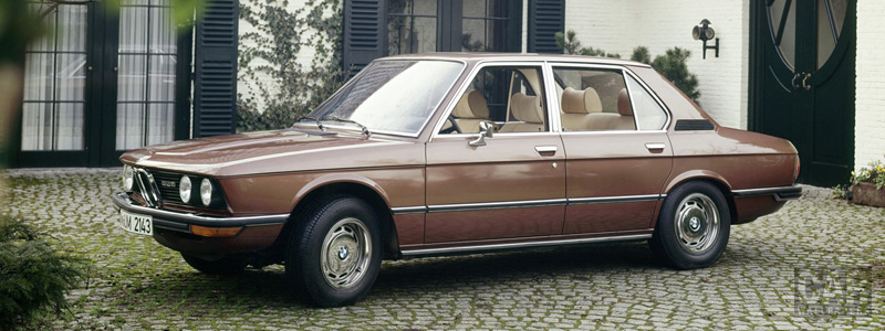   BMW 5-series E12 - Car wallpapers