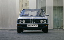   BMW 5-series E12