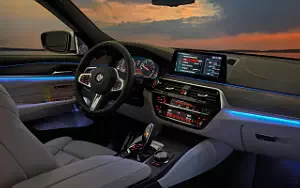   BMW 640i xDrive Gran Turismo M Sport - 2017