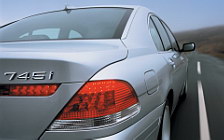   BMW 7-series UK-spec - 2002