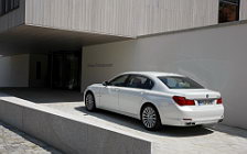   BMW 760Li - 2009