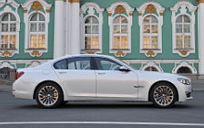   BMW 750i - 2012
