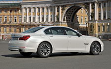   BMW 750i - 2012