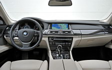   BMW 750i - 2012