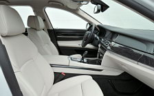   BMW 750i - 2012