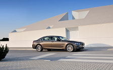   BMW 750Li - 2012