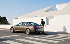   BMW 750Li - 2012
