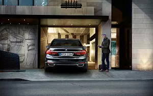   BMW 750Li xDrive - 2009