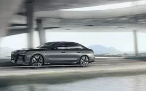   BMW M760e xDrive - 2022