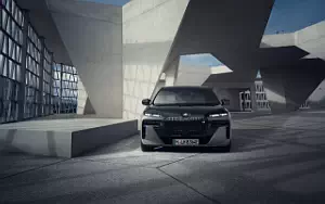   BMW M760e xDrive - 2022
