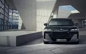   BMW M760e xDrive - 2022