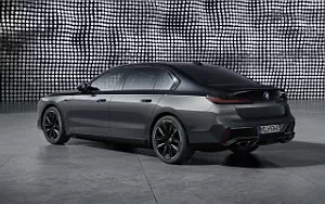  BMW M760e xDrive - 2022