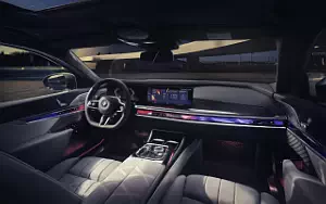   BMW M760e xDrive - 2022