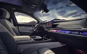   BMW M760e xDrive - 2022