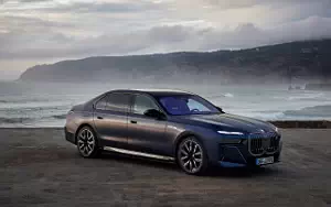   BMW i7 M70 xDrive (Frozen Tanzanite Blue) - 2023