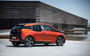   BMW i3 - 2013