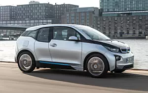   BMW i3 - 2013