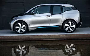  BMW i3 - 2013
